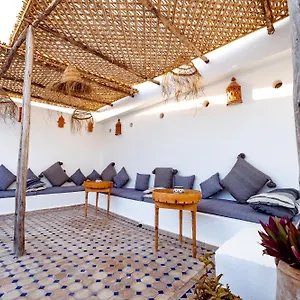 https://riad-essaouira.essaouirahotels.net